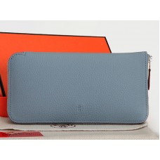 Hermes portemonnee met rits, origineel leer, lichtblauw