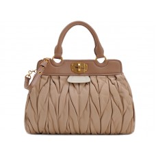 Miu Miu gematelasseerde schooltas met dubbel handvat beige