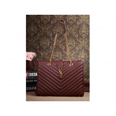 Klassieke Yves Saint Laurent Monogram Shopping Bag in donker magenta Grain de Poudre gewatteerd leer met textuur.