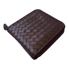 Bottega Veneta tweevoudige portemonnee met ritssluiting in Intrecciato chocolade
