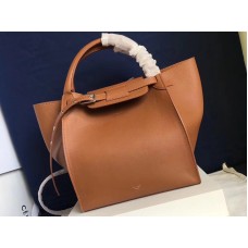 Celine Small Big Bag met lange schouderband in soepel generfd kalfsleer in de kleur camel.