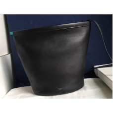 Celine Claps Bucket Bag van kalfsleer, zwart