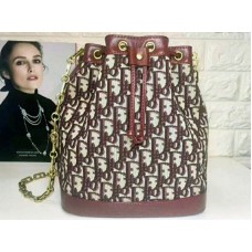 Dior Diorissimo Bucket Bag met trekkoord, grote uitvoering, bordeauxrood