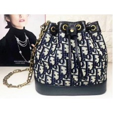 Dior Diorissimo Bucket Bag met trekkoord, zwart