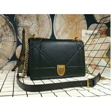 Dior Diorama tas van kalfsleer met verouderde gouden hardware, zwart d1771