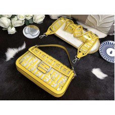Fendi Baguette tas in geel PU