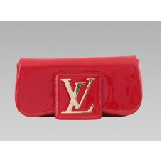 Louis Vuitton-koppelingen en Evening Sobe-clutch Damour