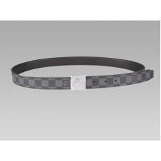 Gesneden Damier Graphite riem met zilveren gesp en schuin Louis Vuitton-logo.