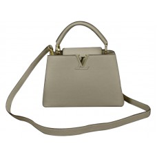 Louis Vuitton Capucines BB tas in crèmekleur