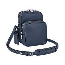 Louis Vuitton Taurillon Leer Amazone 22 Blauw